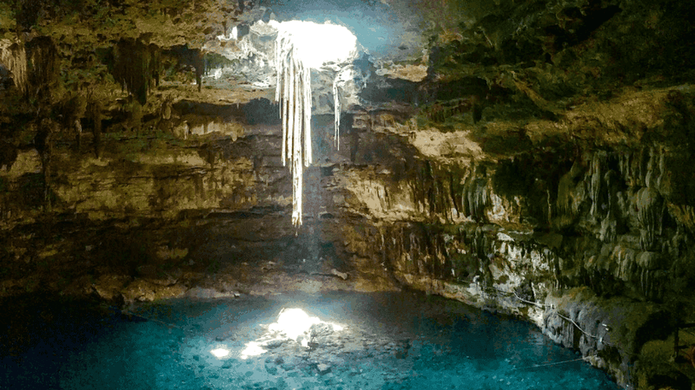 Le cenote Xkeken - Flickr : Dronepicr