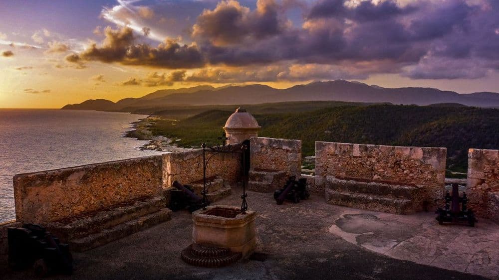 Couché de soleil sur San Pedro de la Roca