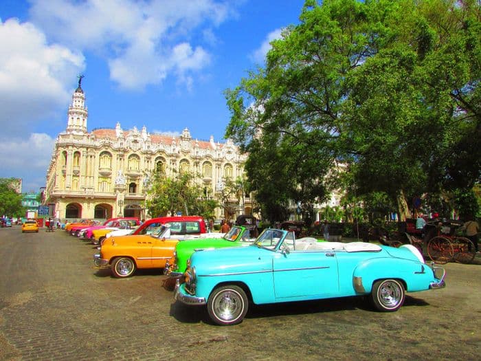 La Havane - Vieille voiture Cuba