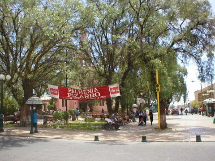 Der Plaza de Armas von Calama