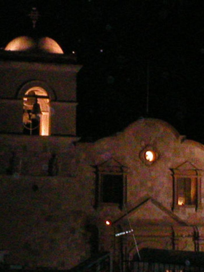 Kirche San Francisco bei Nacht