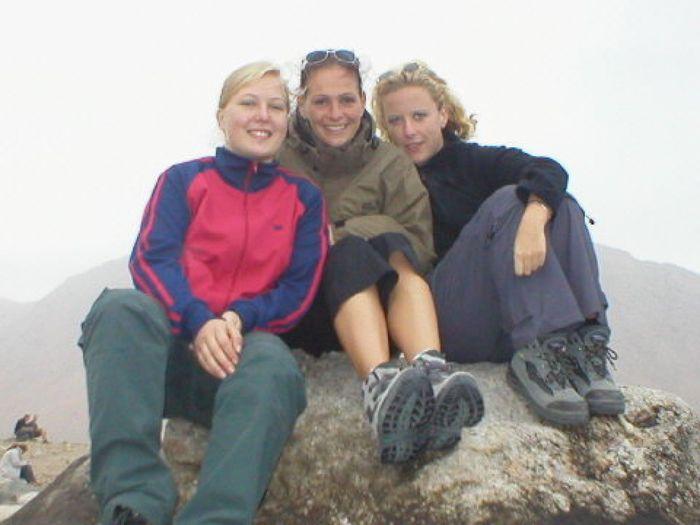 Jacqueline, Donja und Sandra  am Strand