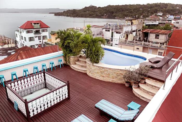 pool rooftop isla flores hotel